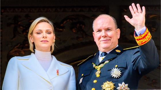 Princess Charlene and Princess Maria Olympia attend Louis Vuitton  Spring/Summer 2023 Show — UFO No More