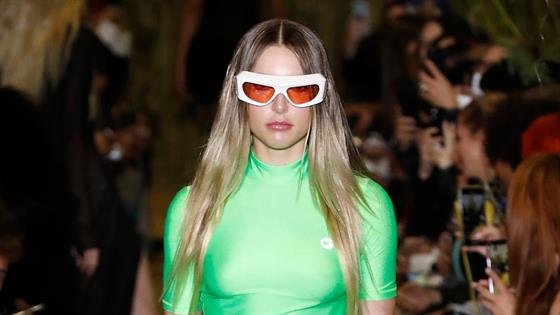 Steve Jobs's daughter Eve makes runway debut at Paris Fashion Week