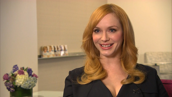 Christina Hendricks Goes From Redhead To Blonde E Online 